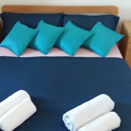 아파트 Apartman *